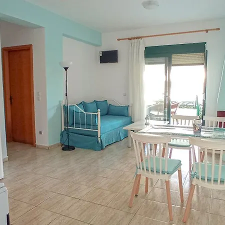 Daire Thalassa - 2 Bedroom Seaside Polychrono
