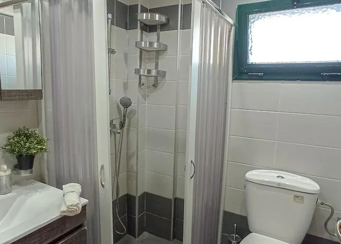 Thalassa - 2 Bedroom Seaside